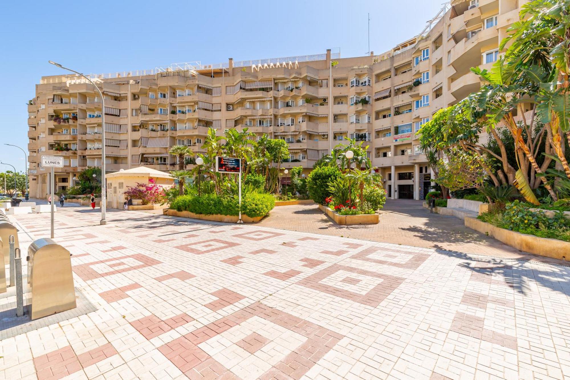 Lejlighed Oasis With Terrace And Sea Views With Rooftop Pool Torremolinos